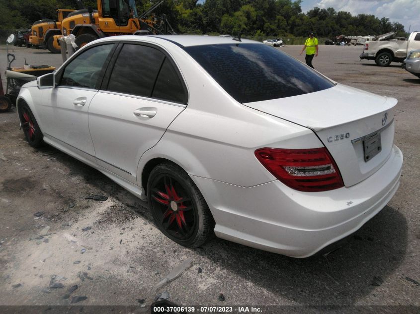 2014 MERCEDES-BENZ C 250 SPORT/LUXURY - WDDGF4HB4EA932526