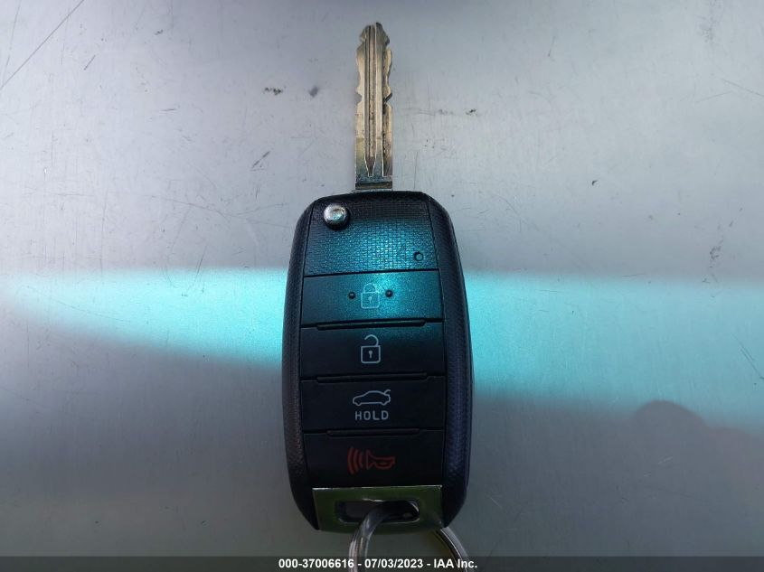 2016 KIA FORTE 5-DOOR LX - KNAFK5A8XG5593849