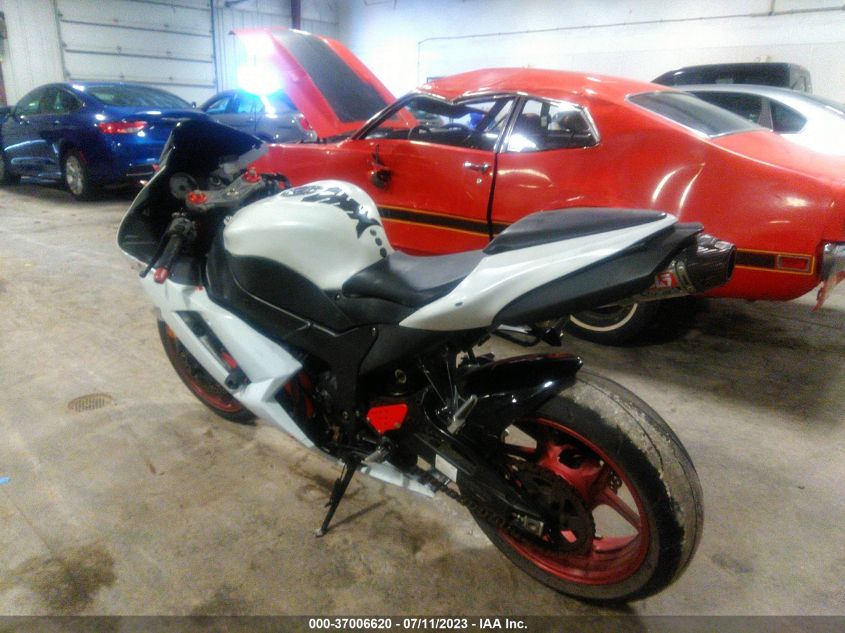 2007 KAWASAKI ZX600 P JKAZX4P1X7A022708