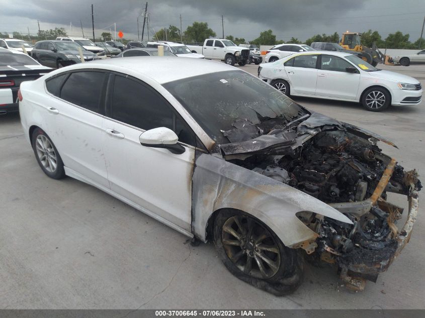 2017 FORD FUSION SE - 3FA6P0H73HR171477