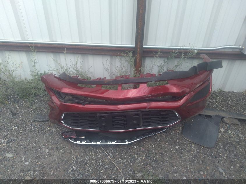 2018 CHEVROLET CRUZE LT - 1G1BE5SM0J7133611