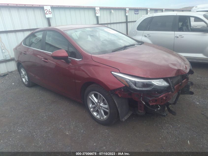 2018 CHEVROLET CRUZE LT - 1G1BE5SM0J7133611