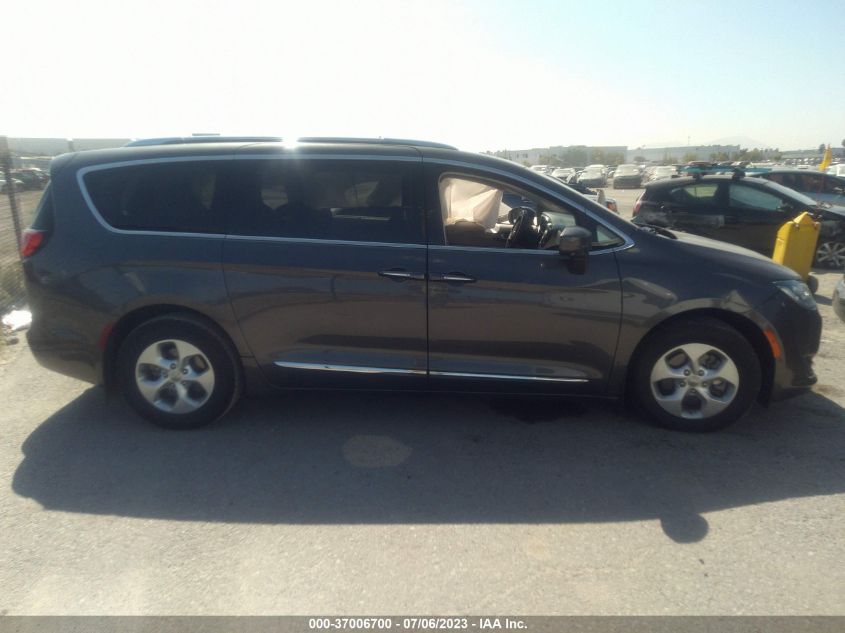 2017 CHRYSLER PACIFICA TOURING-L PLUS - 2C4RC1EG5HR811045