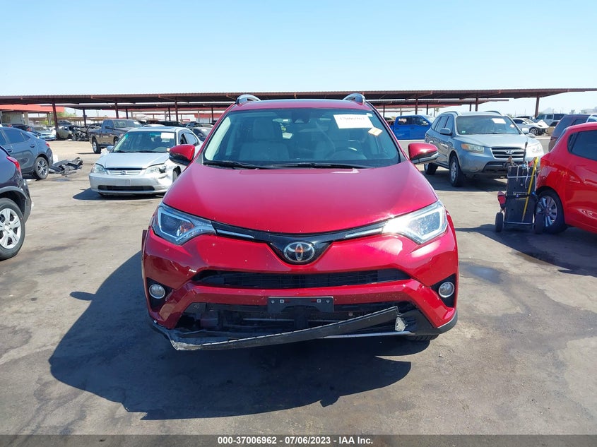VIN 2T3RFREV3JW855416 2018 TOYOTA RAV4 XLE/ADVENTURE