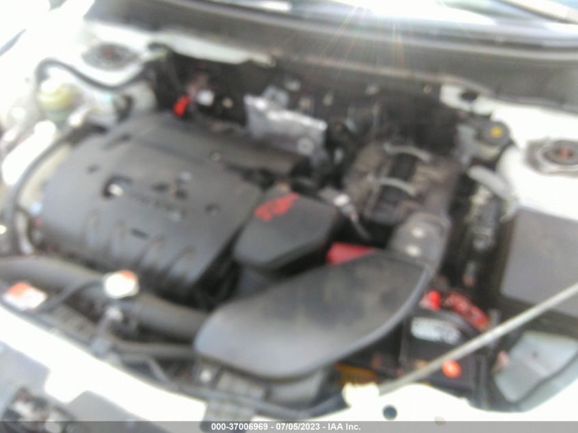 2013 MITSUBISHI OUTLANDER SE - JA4JT3AW2DU019531