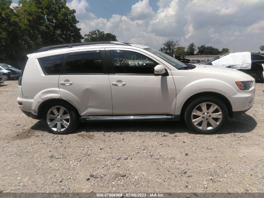 2013 MITSUBISHI OUTLANDER SE - JA4JT3AW2DU019531