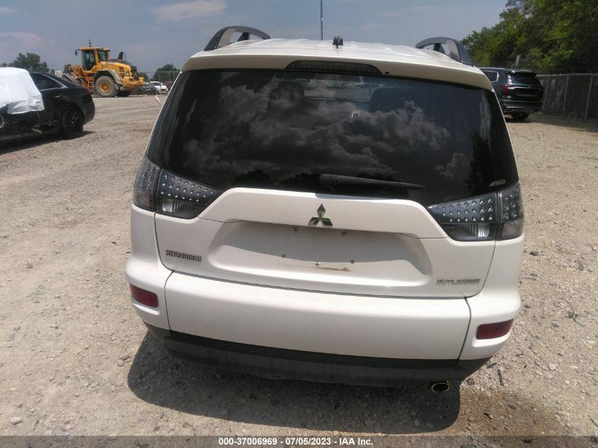 2013 MITSUBISHI OUTLANDER SE - JA4JT3AW2DU019531