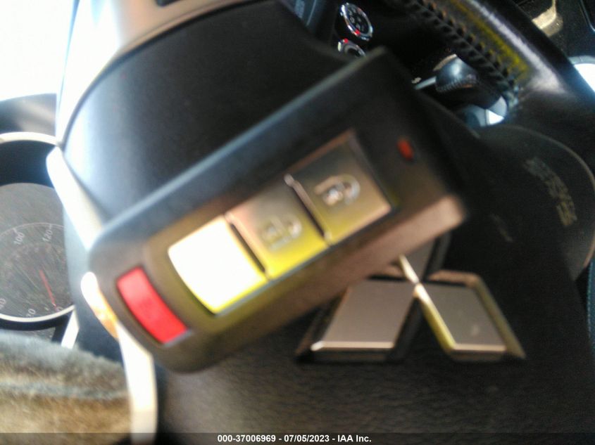 2013 MITSUBISHI OUTLANDER SE - JA4JT3AW2DU019531