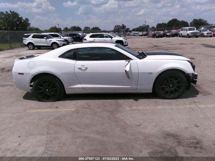 2013 CHEVROLET CAMARO LS - 2G1FA1E37D9231899