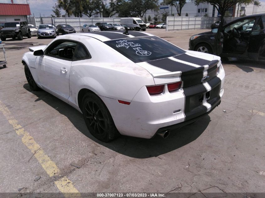 2013 CHEVROLET CAMARO LS - 2G1FA1E37D9231899