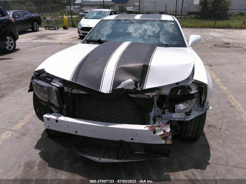 2013 CHEVROLET CAMARO LS - 2G1FA1E37D9231899