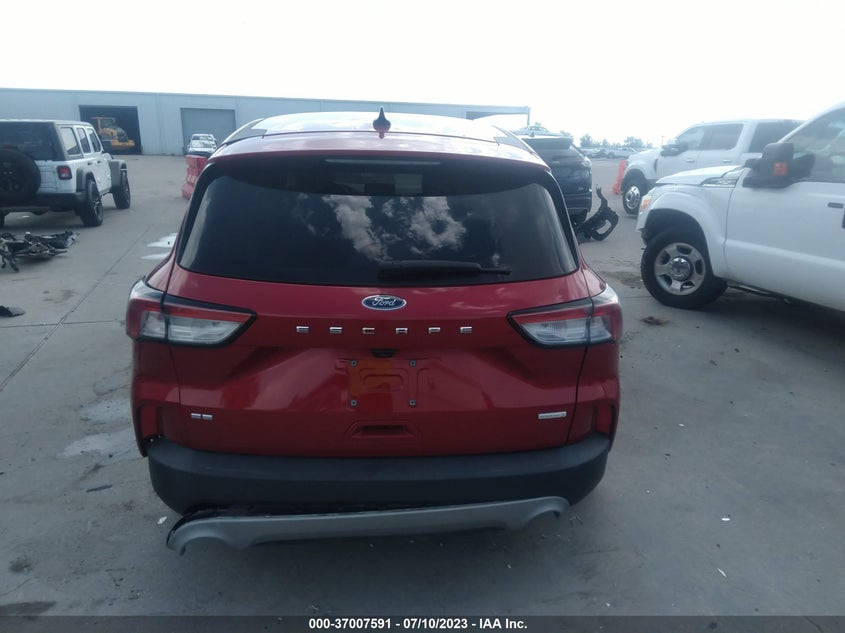 VIN 1FMCU0G68LUB91574 2020 FORD ESCAPE SE