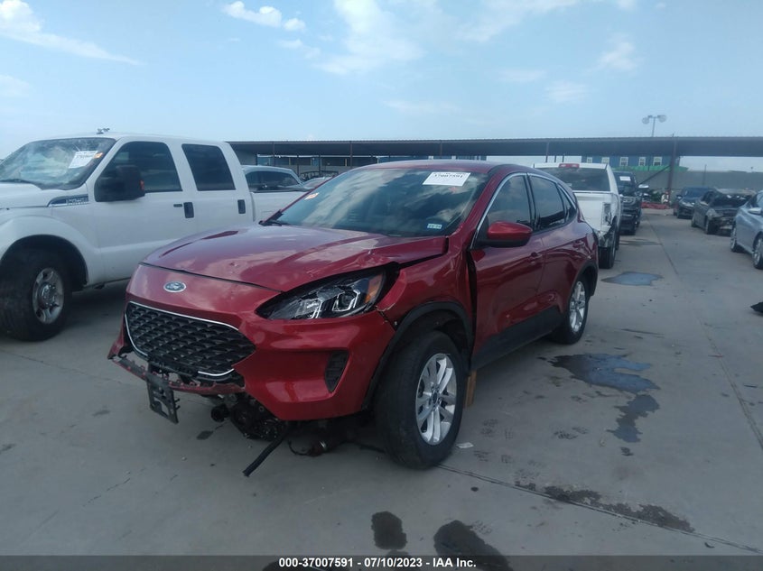 VIN 1FMCU0G68LUB91574 2020 FORD ESCAPE SE