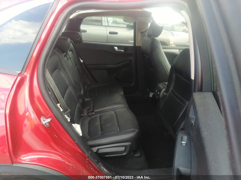 VIN 1FMCU0G68LUB91574 2020 FORD ESCAPE SE