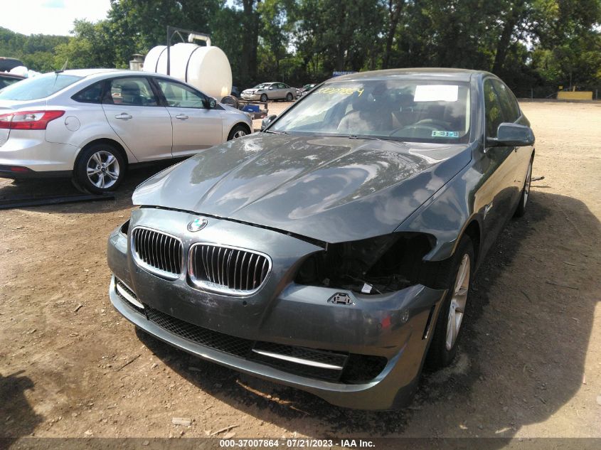 2013 BMW 5 SERIES 528I XDRIVE - WBAXH5C53DD110208