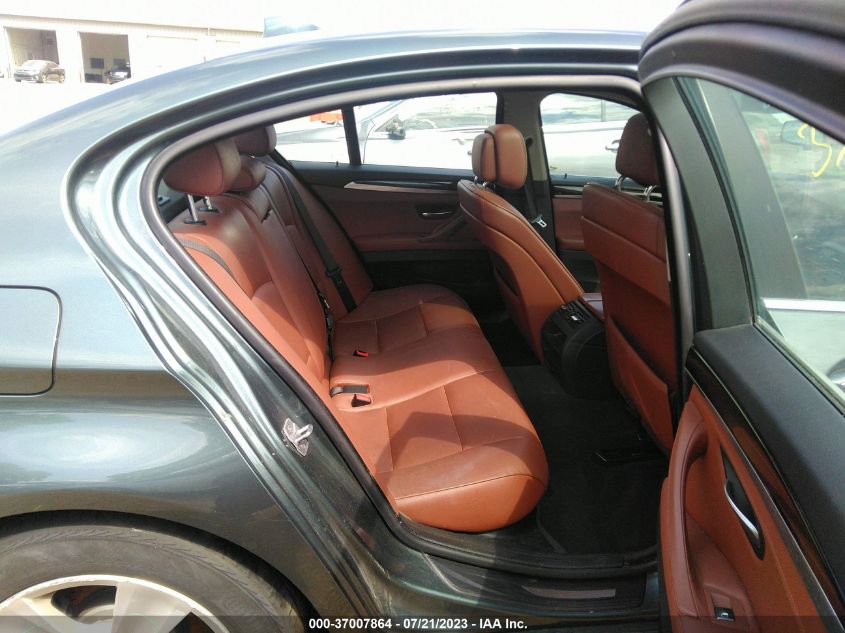 2013 BMW 5 SERIES 528I XDRIVE - WBAXH5C53DD110208