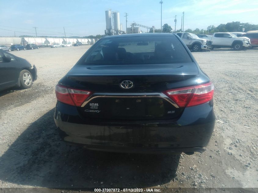 2015 TOYOTA CAMRY SE - 4T1BF1FK5FU474237