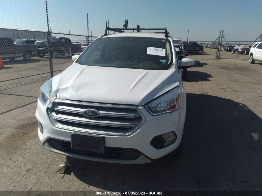 2019 FORD ESCAPE SE - 1FMCU0GD1KUB38437