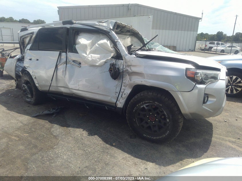 TOYOTA 4RUNNER SR5 2019