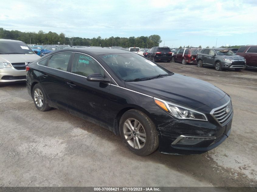 2015 HYUNDAI SONATA 2.4L SE - 5NPE24AF2FH183424