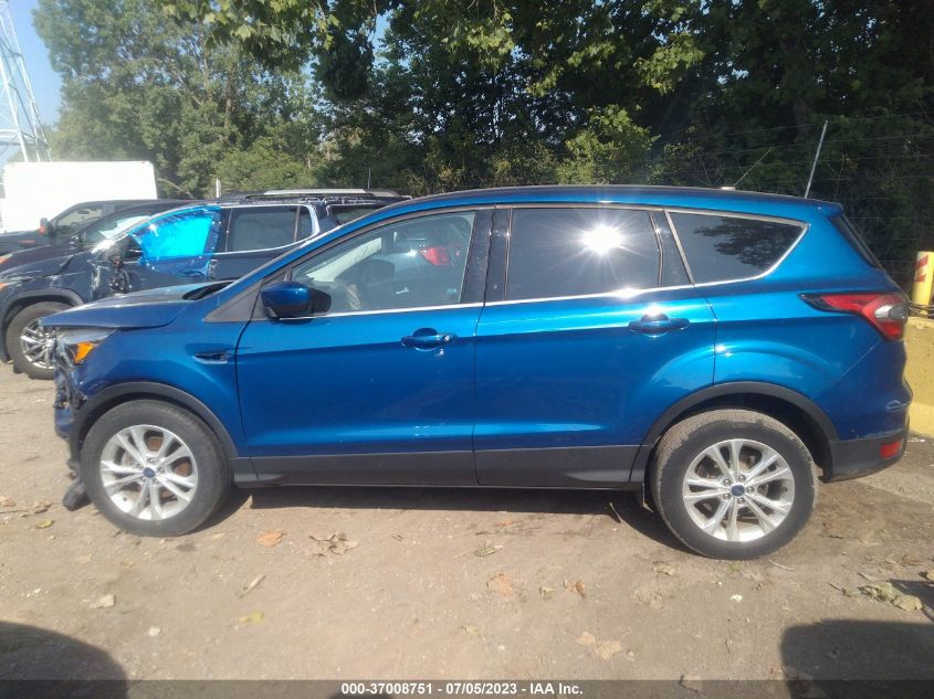 2017 FORD ESCAPE SE - 1FMCU0GD9HUF04878