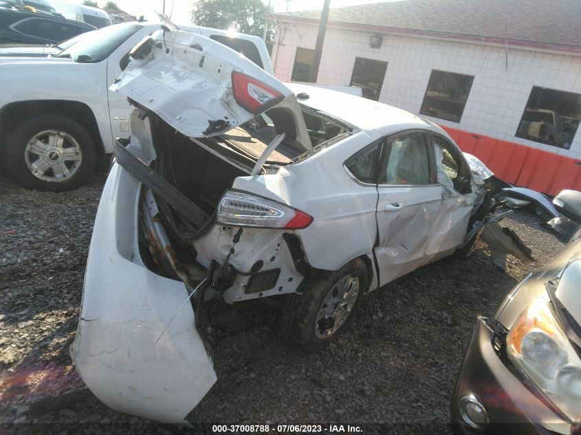 2013 FORD FUSION S - 3FA6P0G71DR358096