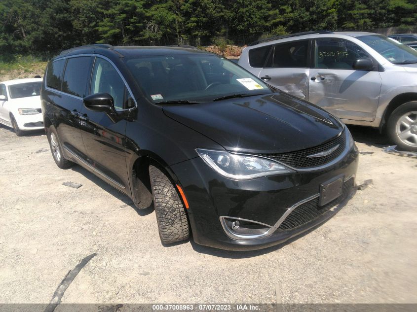 2C4RC1BG8HR705225 2017 CHRYSLER PACIFICA - Image 1