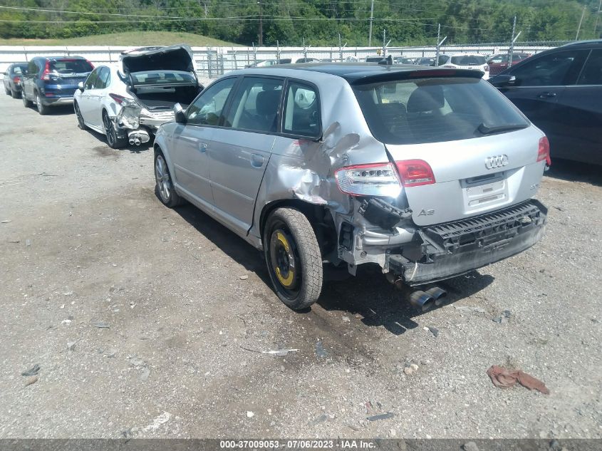 2013 AUDI A3 PREMIUM - WAUBEAFM4DA005751