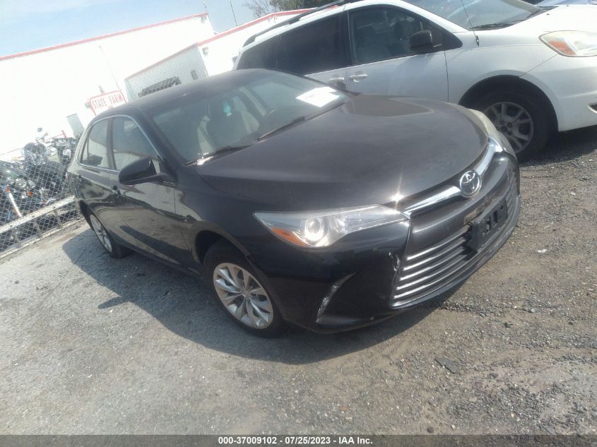 2015 TOYOTA CAMRY LE/XLE/SE/XSE - 4T4BF1FK4FR470252