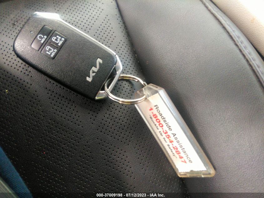 2022 KIA CARNIVAL LXS KNDNB4H32N6113538