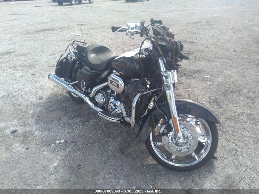 2012 HARLEY-DAVIDSON FLHXSE3 CVO STREET GLIDE - 1HD1PZ816CB960965