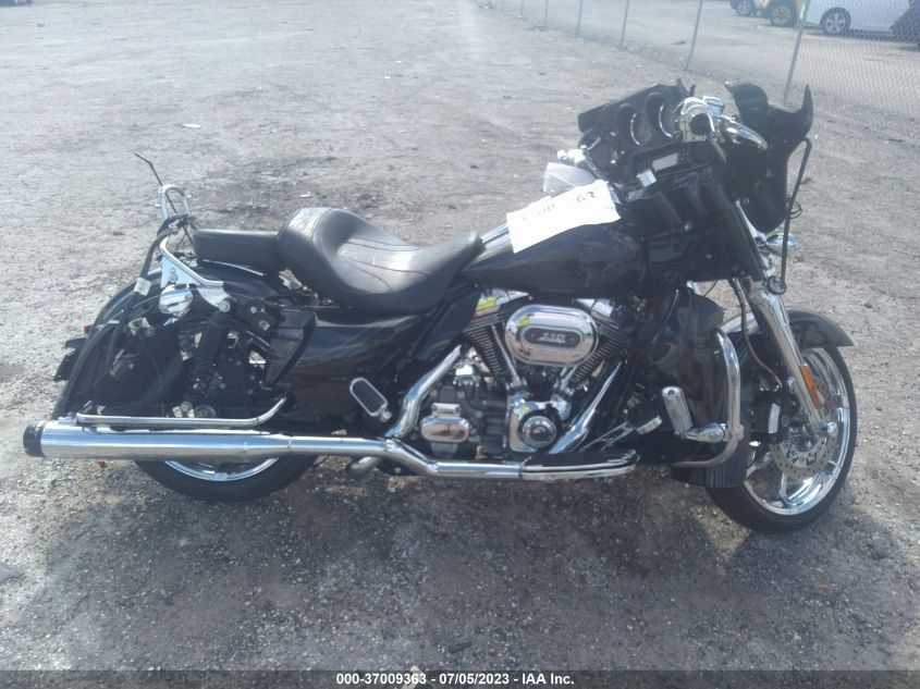 2012 HARLEY-DAVIDSON FLHXSE3 CVO STREET GLIDE - 1HD1PZ816CB960965
