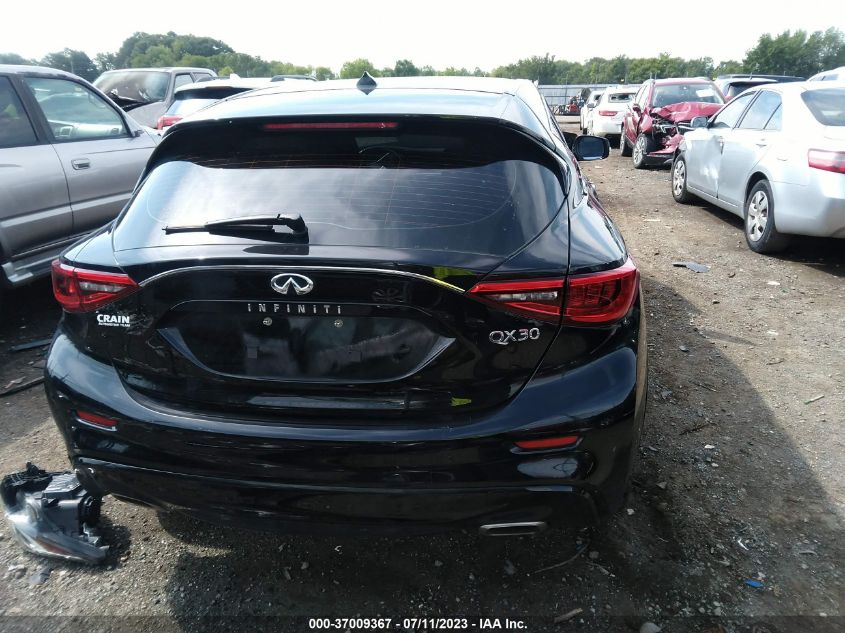 2018 INFINITI QX30 BASE SJKCH5CP8JA040170
