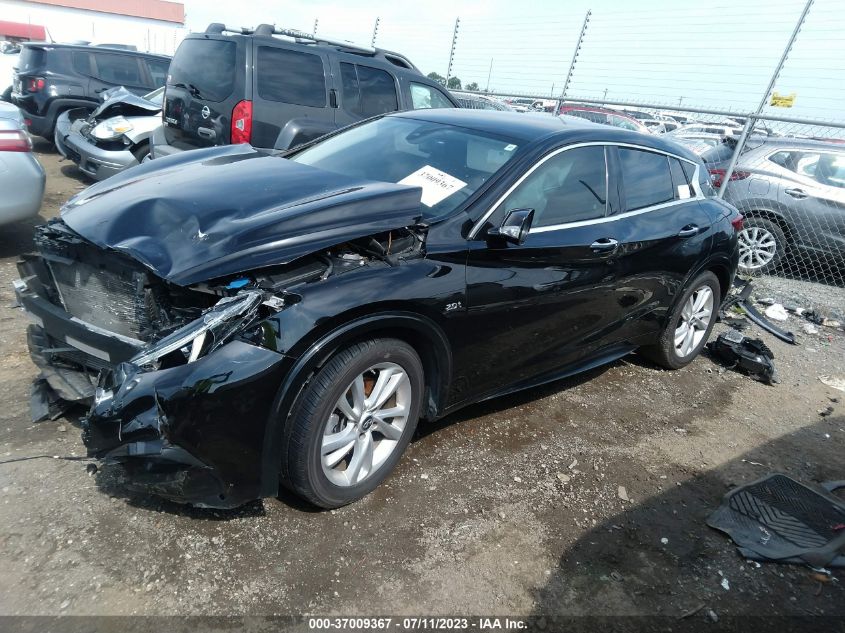 2018 INFINITI QX30 BASE SJKCH5CP8JA040170