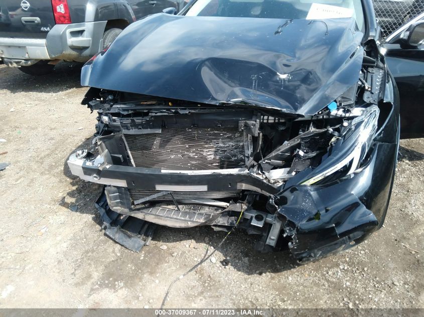 2018 INFINITI QX30 BASE SJKCH5CP8JA040170