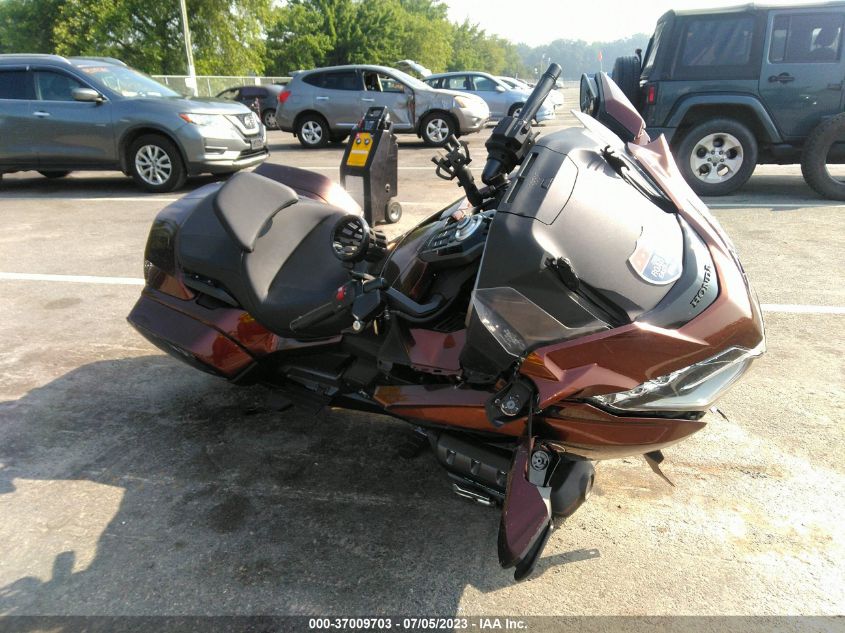 JH2SC7945JK000930 HONDA GL1800 B 2018