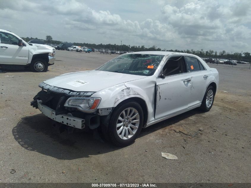 2013 CHRYSLER 300 - 2C3CCAAG1DH596179