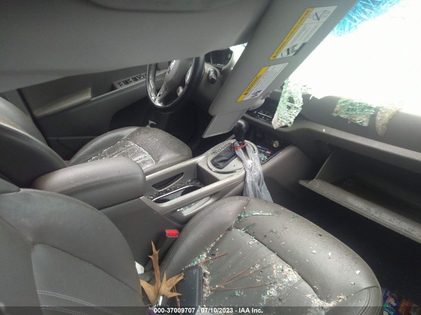 2016 KIA SPORTAGE EX - KNDPC3AC6G7848305