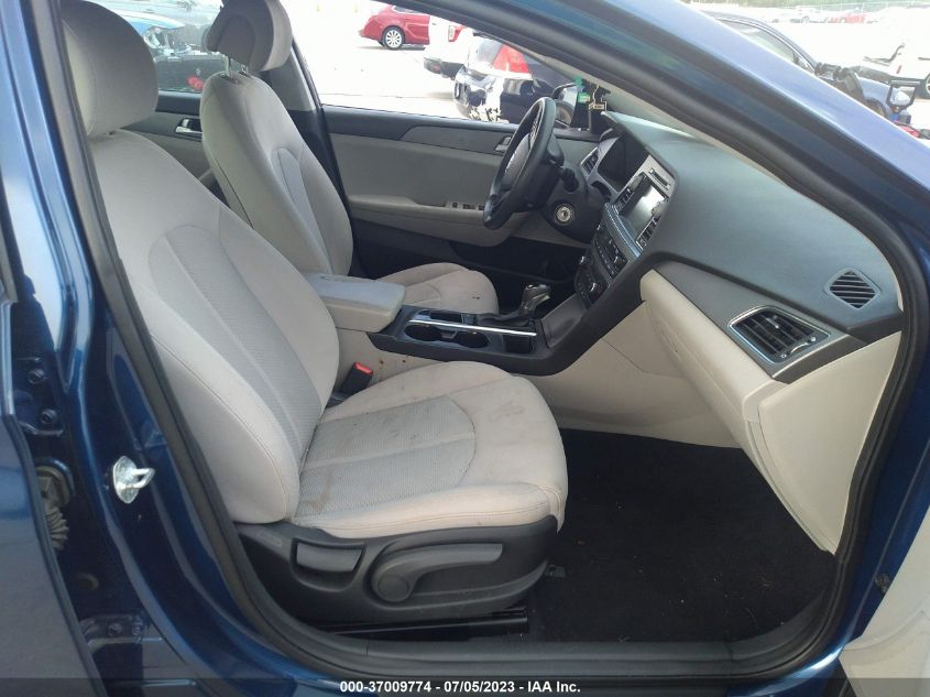 2016 HYUNDAI SONATA 2.4L SE - 5NPE24AF2GH328611