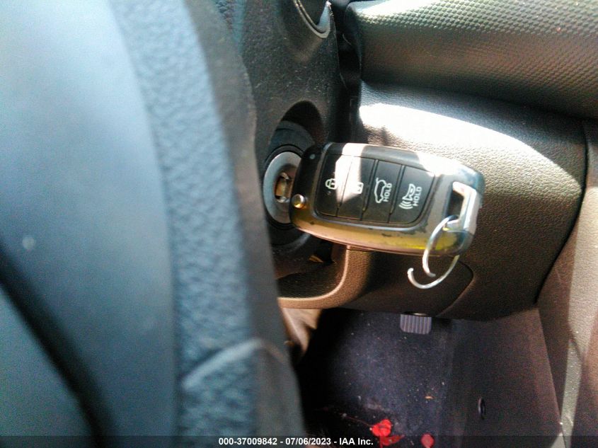 2020 HYUNDAI KONA SE - KM8K12AA3LU467656