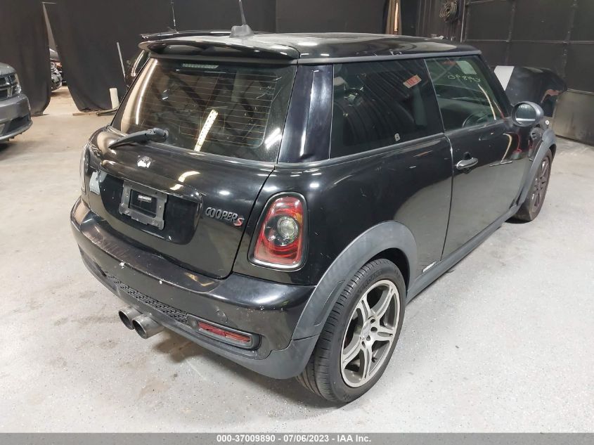 2013 MINI COOPER HARDTOP S - WMWSV3C56DT391952