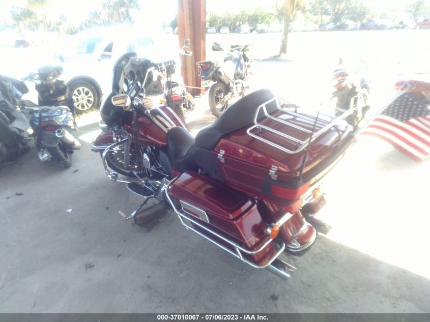 2010 HARLEY-DAVIDSON FLHTCU - 1HD1FC415AB647019