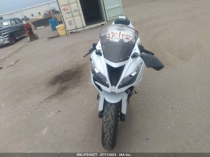 2017 KAWASAKI ZX636 E JKBZXJE19HA025100