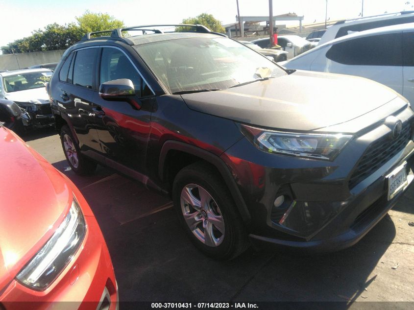 2020 TOYOTA RAV4 XLE - 2T3W1RFV9LW081532