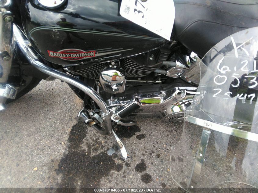 2008 HARLEY-DAVIDSON FLSTC - 1HD1BW5168Y053820