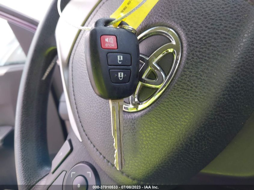 2017 TOYOTA RAV4 LE - 2T3ZFREVXHW372127