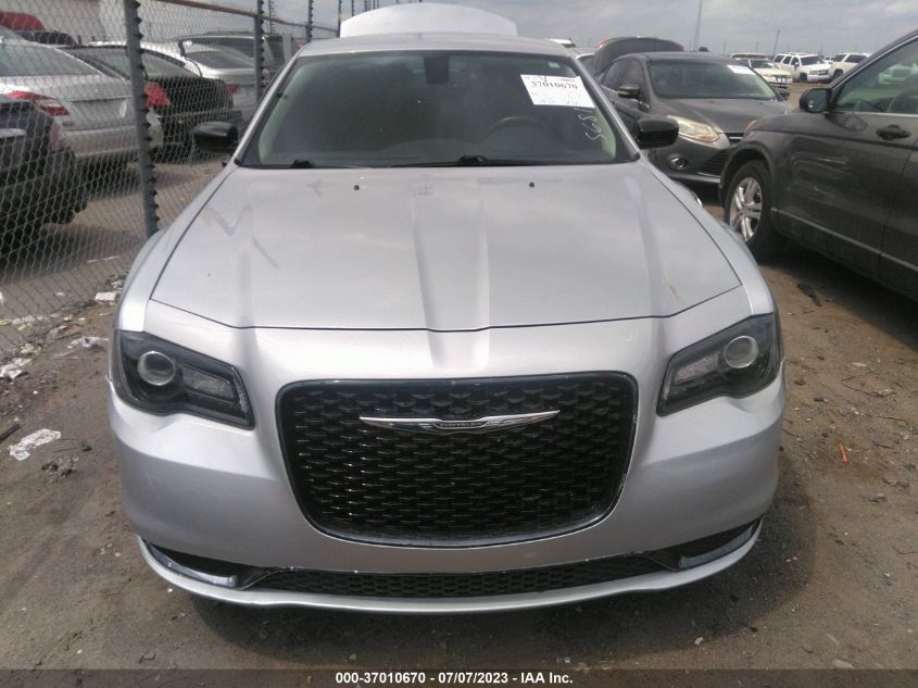 2019 CHRYSLER 300 TOURING - 2C3CCAAG2KH758687