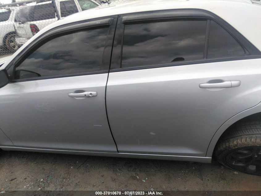 2019 CHRYSLER 300 TOURING - 2C3CCAAG2KH758687