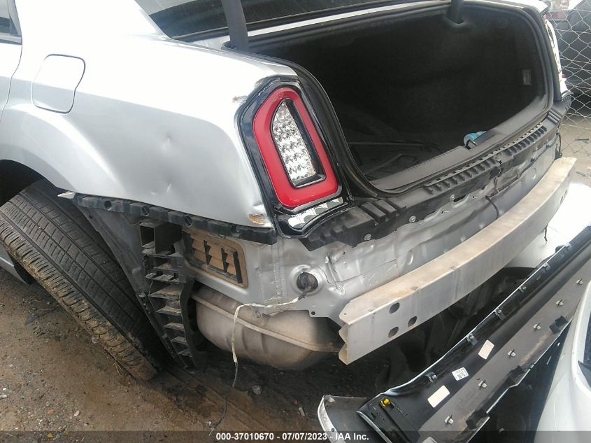 2019 CHRYSLER 300 TOURING - 2C3CCAAG2KH758687