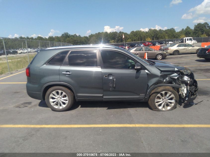 2014 KIA SORENTO EX - 5XYKUDA70EG453973